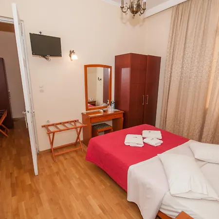 Hotel Cecil 2*